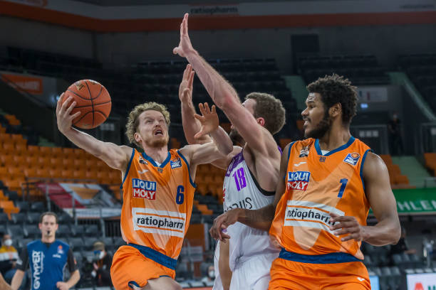 进行技术交 进行技术交