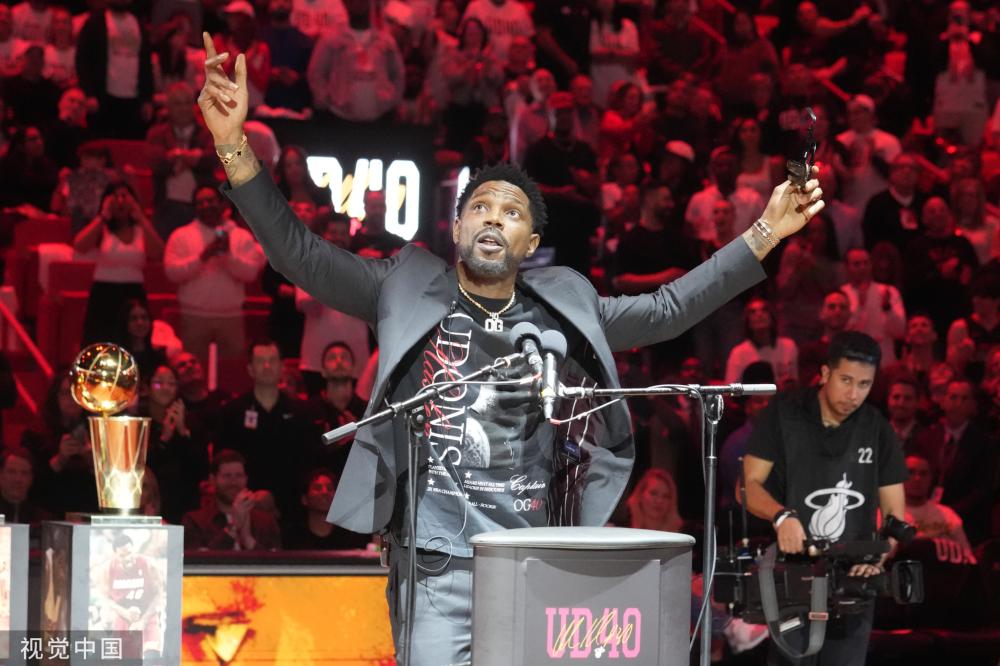 他的健康状 他的健康状