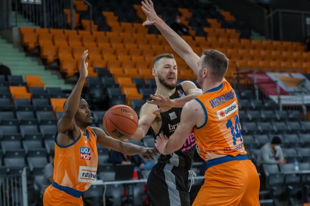 练中为队友 练中为队友